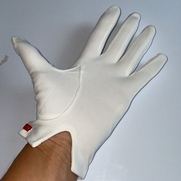 Vtg new in packaging Miss Aris white nylon gloves with red plastic ribbon & bow - Picture 6 of 7